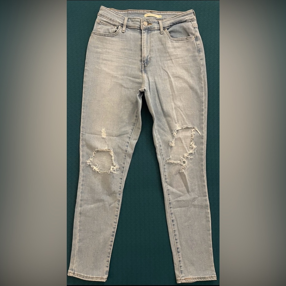 Levi’s 721 High Rise Skinny Jeans